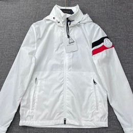 [홍콩명품.MONCLER] 몽클레어 23SS 로고 후드 바람막이 자켓 (화이트), BM5211, JQ, 온라인명품쇼핑몰,의류,무브타임사이트,인터넷쇼핑몰,해외직구