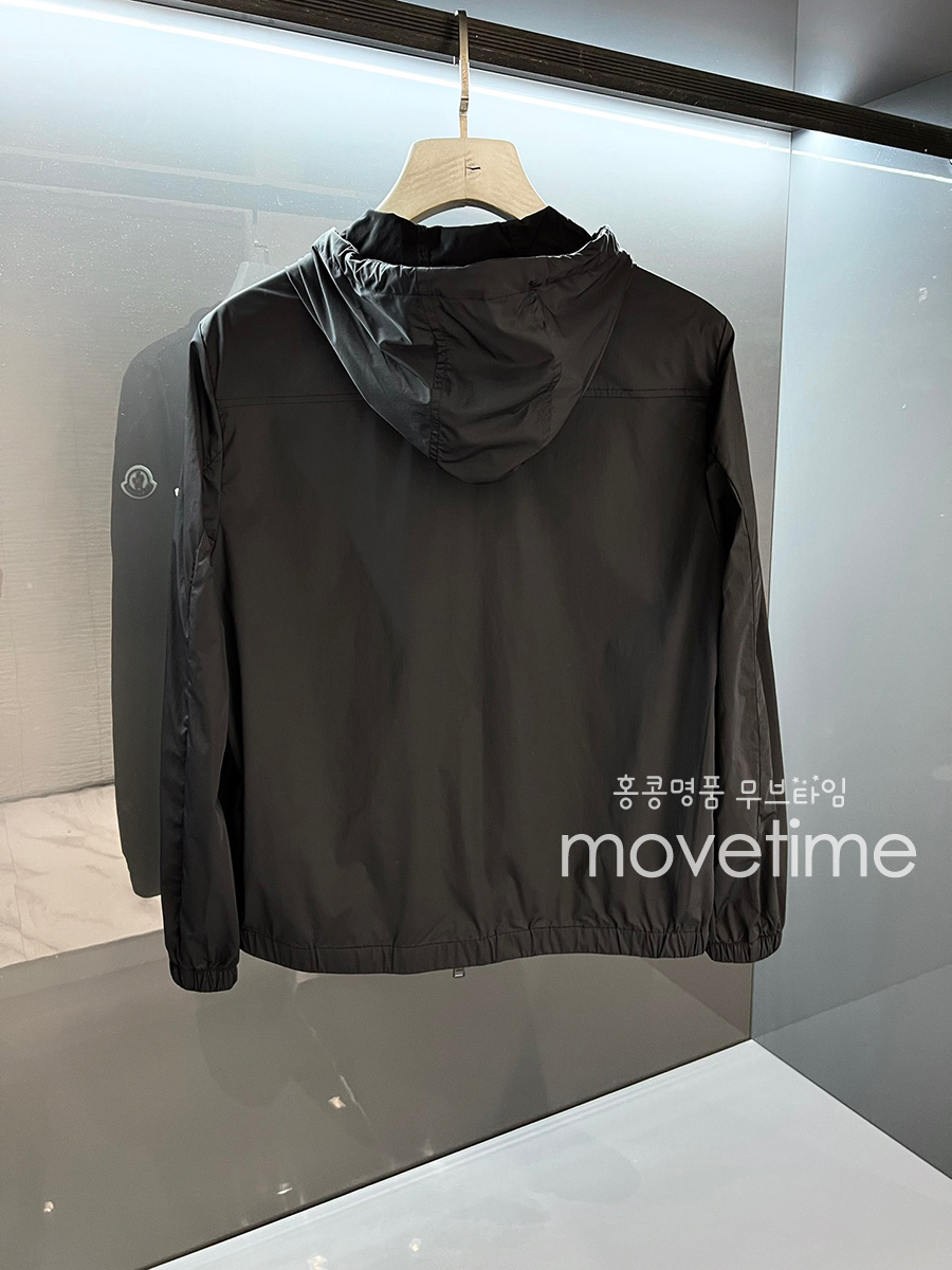 [홍콩명품.MONCLER] 몽클레어 23SS 로고 후드 바람막이 자켓 (2컬러), BM6050, AGG, 홍콩명품쇼핑몰,인터넷명품,온라인명품사이트,여자명품,해외직구