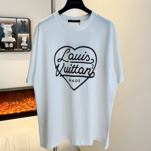 [홍콩명품.LOUIS VUITTON] 루이비통 23SS X NIGO 로고 그래픽 프린트 반팔 티셔츠 (화이트), BM6211, JU, 홍콩명품쇼핑몰,인터넷명품,온라인명품사이트,여자명품,해외직구