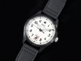 [홍콩명품시계.IWC] 아이더블유씨 파일럿 블랙 에이스 블랙세라믹 베젤 화이트 다이얼