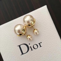 [홍콩명품,Christian Dior] 디올 24SS 로고 진주 골드 이어링 귀걸이, ET1966, SL, 명품악세사리,팔찌,귀걸이,반지
