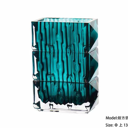 [홍콩명품.Baccarat] 바카라 24SS LOUXOR 선물용 인테리어 실내꽂꽂이 유리꽃병 크리스탈꽃병 (그린-H20-L13-W8cm), ET2143, ZAKKA, 명품접시,와인잔,키홀더,내의,양말,가구주변기기