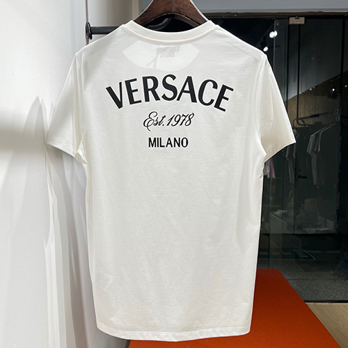 [홍콩명품.VERSACE] 베르사체 24SS 로고 프린트 반팔 티셔츠 (2컬러), BM13563, JS, 홍콩명품의류,구매대행,온라인명품