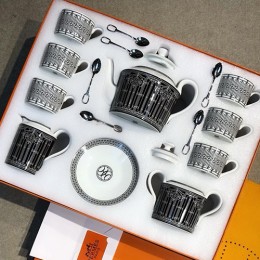 [홍콩명품.Hermes] 에르메스 24SS 선물용 로고 도자기 티포트 티컵 커피컵 세트 (21pcs), ET2333, ZAKKA, 명품악세사리,팔찌,귀걸이,반지