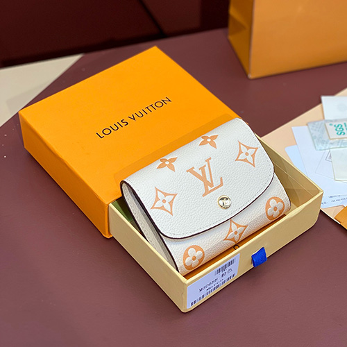 [홍콩명품.LOUIS VUITTON] 루이비통 24SS 모노그램 버튼 반지갑 M60688 (화이트), BGM3201, BDA, 명품지갑,무브타임쇼핑몰,홍콩명품,사이트,명품쇼핑몰