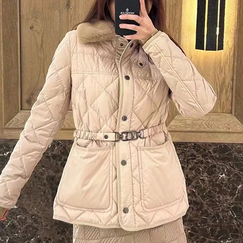 [홍콩명품.MONCLER] 몽클레어 24SS 로고 여성 퍼카라 탈부착 퀄팅 다운 패딩 자켓 (베이지), BM17223, TBG, 홍콩명품의류,구매대행,온라인명품