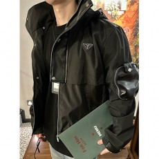 [홍콩명품,PRADA] 프라다 24SS 삼각로고 레이어드 바람막이 자켓 (블랙), BM17490, S1F, 홍콩명품의류,구매대행,온라인명품
