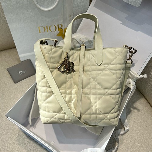 [홍콩명품,Christian Dior] 디올 25SS 로고 TOUJOURS 미디엄 토트백 핸드백 (아이보리), BGM4641, BDA, 홍콩명품가방,명품쇼핑몰,크로스백,핸드백,구매대행
