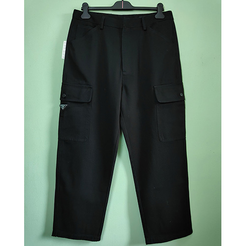 [홍콩명품,PRADA] 프라다 25SS 삼각로고 오버핏 카고 데님 팬츠 진 청바지 (블랙), BM20043, JL, 홍콩명품의류,구매대행,온라인명품