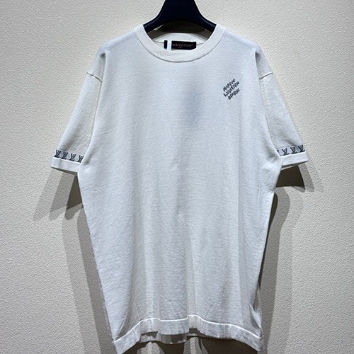 [홍콩명품.LOUIS VUITTON] 루이비통 25SS 로고 반팔 티셔츠 (2컬러), BM20125, KB, 홍콩명품의류,구매대행,온라인명품