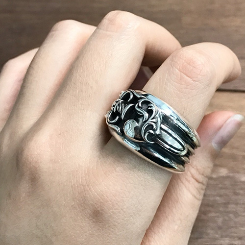 [가격문의][홍콩명품.Chrome Hearts] 크롬하츠 25SS 로고 925실버 링 반지, ET2814, CR1, 홍콩명품의류,구매대행,온라인명품