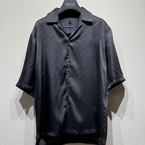[홍콩명품.LOUIS VUITTON] 루이비통 25SS 로고 모노그램 파자마 반팔 셔츠 + 쇼츠 반바지 상하의 세트 (블랙), BM20266, KB, 홍콩명품의류,구매대행,온라인명품