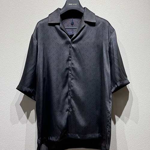 [홍콩명품.LOUIS VUITTON] 루이비통 25SS 로고 모노그램 파자마 반팔 셔츠 + 쇼츠 반바지 상하의 세트 (블랙), BM20266, KB, 홍콩명품의류,구매대행,온라인명품