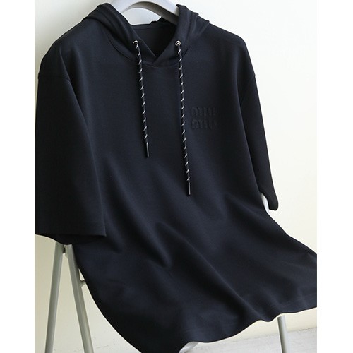 [홍콩명품,MIU MIU] 미우미우 25SS 로고 자수 후드 반팔 티셔츠 (2컬러), BM20499, B&G, 홍콩명품의류,구매대행,온라인명품