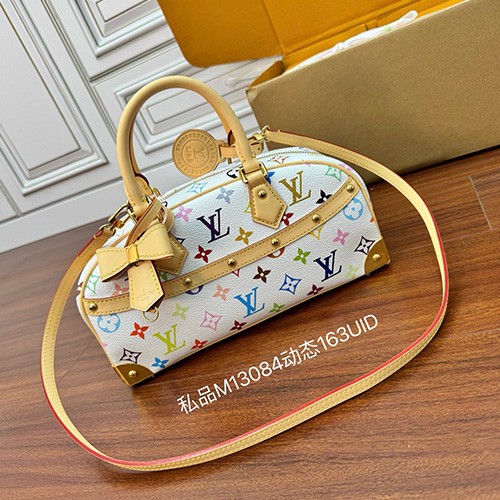 [홍콩명품.LOUIS VUITTON] 루이비통 25SS 로고 모노그램 핸드백 크로스백 M13084 (화이트), BGM4679, BDA, 홍콩명품가방,명품쇼핑몰,크로스백,핸드백,구매대행