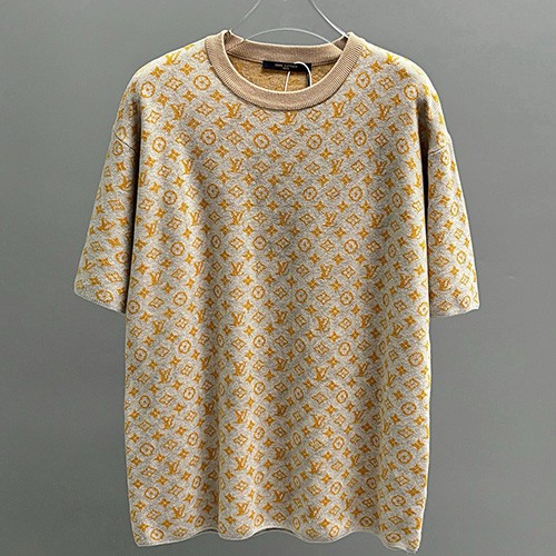 [홍콩명품.LOUIS VUITTON] 루이비통 25SS 로고 모노그램 니트 반팔 티셔츠 (카라멜), BM20686, JU, 홍콩명품의류,구매대행,온라인명품