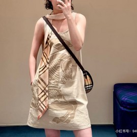 [홍콩명품.Burberry] 버버리 25SS 로고 여성 데님 런닝 탑 원피스 (베이지), BM20802, TBG, 홍콩명품의류,구매대행,온라인명품