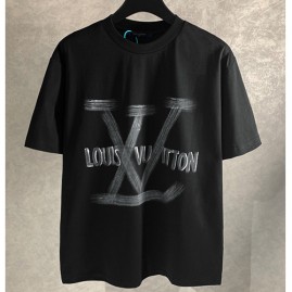 [가격문의][홍콩명품.LOUIS VUITTON] 루이비통 25SS 로고 그래픽 프린트 반팔 티셔츠 (2컬러), BM21072, S1F, 홍콩명품의류,구매대행,온라인명품