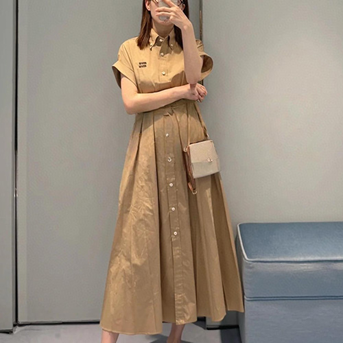 [홍콩명품,MIU MIU] 미우미우 25SS 로고 자수 여성 셔츠 원피스 (브라운), BM21120, TBG, 홍콩명품의류,구매대행,온라인명품