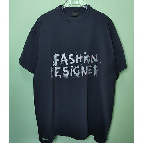 [홍콩명품.BALENCIAGA] 발렌시아가 25SS 로고 그래픽 반팔 티셔츠 (블랙), BM21273, JL, 명품레플리카,미러급,온라인쇼핑몰사이트