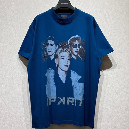[홍콩명품.BALENCIAGA] 발렌시아가 25SS 로고 PP KRIT 반팔 티셔츠 (블루), BM21297, CR3, 명품레플리카,미러급,온라인쇼핑몰사이트