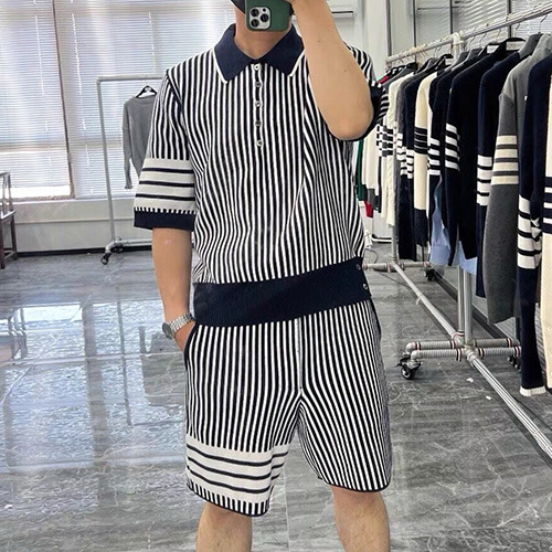 [홍콩명품.THOME BROWNE] 톰브라운 25SS 로고 4바 스트라이프 카라 니트 상하의 (2컬러), BM21411, TB1, 명품레플리카,미러급,온라인쇼핑몰사이트