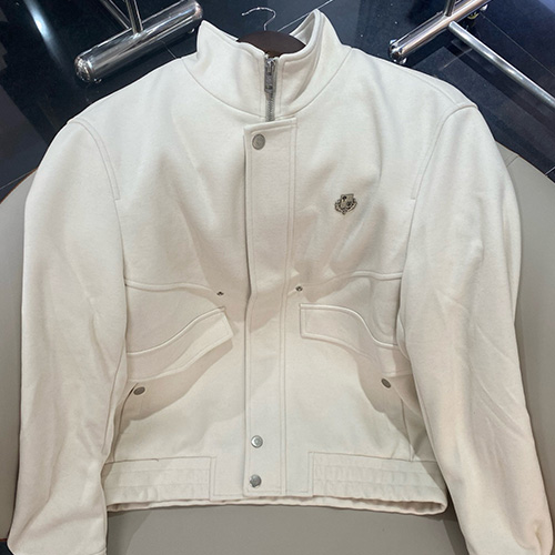 [홍콩명품.Loro Piana] 로로피아나 25SS 로고 하이넥 울 캐시미어 봄버 자켓 (아이보리), BM21462, JU, 명품레플리카,미러급,온라인쇼핑몰사이트