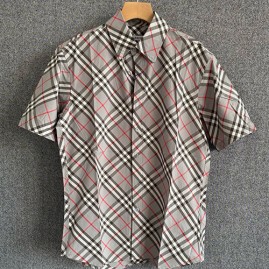 [홍콩명품.Burberry] 버버리 25SS 로고 체크패턴 반팔 남방 셔츠 (그레이), BM21567, JU, 명품레플리카,미러급,온라인쇼핑몰사이트