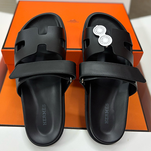 [홍콩명품.Hermes] 에르메스 25SS 로고 레더 가죽 샌들 슬리퍼 (블랙), SE5317, H3, 명품스니커즈,운동화,구두,로퍼,하이탑,신발