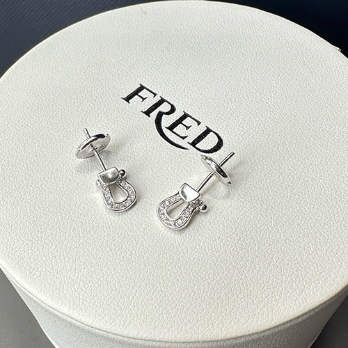[홍콩명품.FRED] 프레드 25SS 로고 925실버 이어링 귀걸이 (10.3×0.62cm), ET3059, BUBU, 홍콩명품의류,구매대행,온라인명품