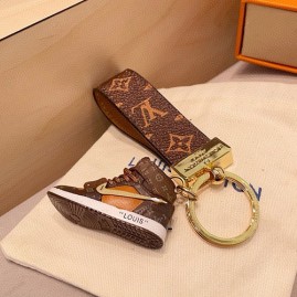 [가격문의][홍콩명품.LOUIS VUITTON] 루이비통 25SS 로고 모노그램 다미에 스니커즈 키홀더 키링 (2컬러), ET3102, NNT, 홍콩명품의류,구매대행,온라인명품