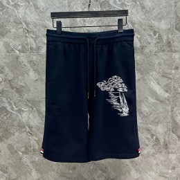 [홍콩명품.THOME BROWNE] 톰브라운 25SS 로고 그래픽 쇼츠 반바지 (2컬러), BM21713, TB1, 레플리카의류,미러급사이트