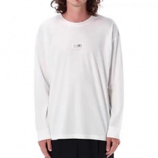 [가격문의][홍콩명품.Maison Margiela] 메종마르지엘라 25SS 로고 자수 긴팔 티셔츠 (2컬러), BM21733, YS, 레플리카의류,미러급사이트