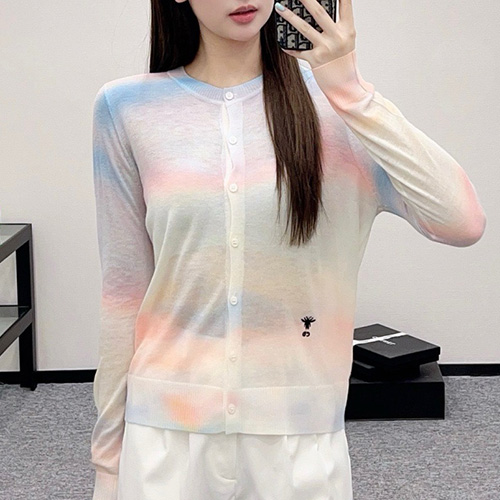 [홍콩명품,Christian Dior] 디올 25SS 로고 여성 컬러풀 라운드넥 니트 가디건, BM21771, TBG, 레플리카의류,미러급사이트