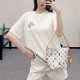 [홍콩명품.LOUIS VUITTON] 루이비통 25SS 로고 여성 니트 반팔 티셔츠 (화이트), BM21777, TBG, 레플리카의류,미러급사이트
