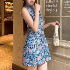 [가격문의][홍콩명품.LOUIS VUITTON] 루이비통 25SS 로고 여성 플라워 패턴 슬리브리스 데님 원피스, BM21786, TBG, 레플리카의류,미러급사이트