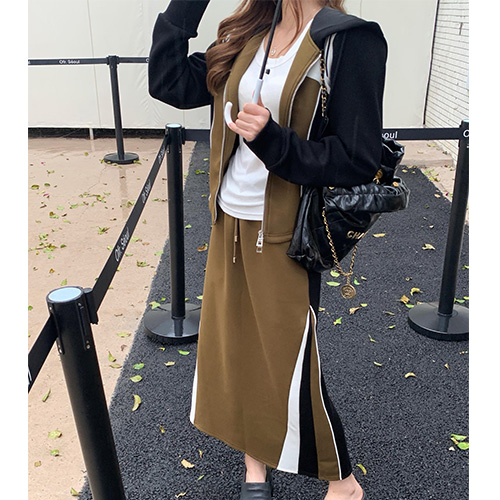 [홍콩명품.LOEWE] 로에베 25SS 로고 여성 후드 집업 자켓 + 미디 스커트 상하의 세트 (카키), BM21809, COCO, 레플리카의류,미러급사이트