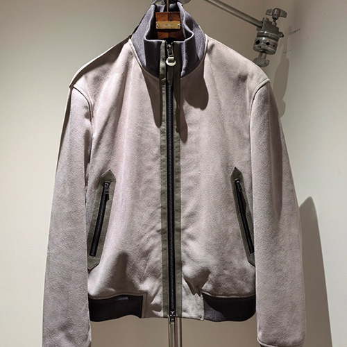 [홍콩명품.TOM FORD] 톰포드 25SS 로고 레더 가죽 봄버 자켓 (그레이), BM22074, TOM, 레플리카의류,미러급사이트