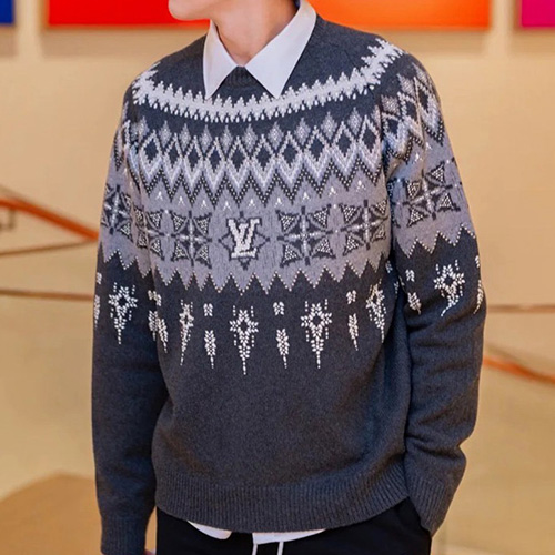 [홍콩명품.LOUIS VUITTON] 루이비통 25SS 로고 패턴 니트 스웨터 (그레이), BM22088, KK, 레플리카의류,미러급사이트