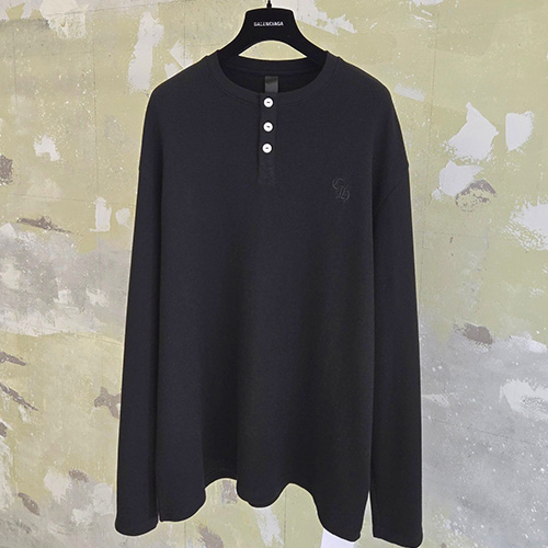 [홍콩명품.Chrome Hearts] 크롬하츠 25SS 로고 하프버튼 긴팔 티셔츠 (2컬러), BM22139, JL, 레플리카의류,미러급사이트