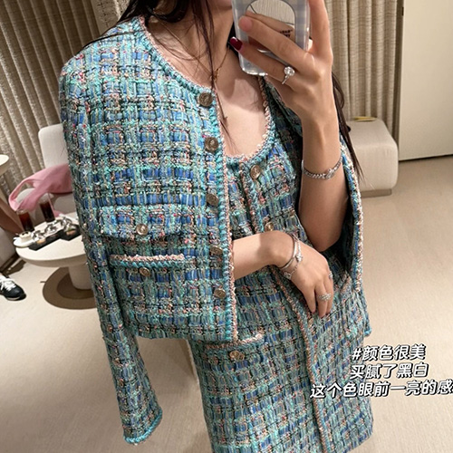 [홍콩명품.CHANEL] 샤넬 25SS 로고 여성 라운드넥 트위드 자켓 (스카이블루), BM22186, SS, 레플리카의류,미러급사이트