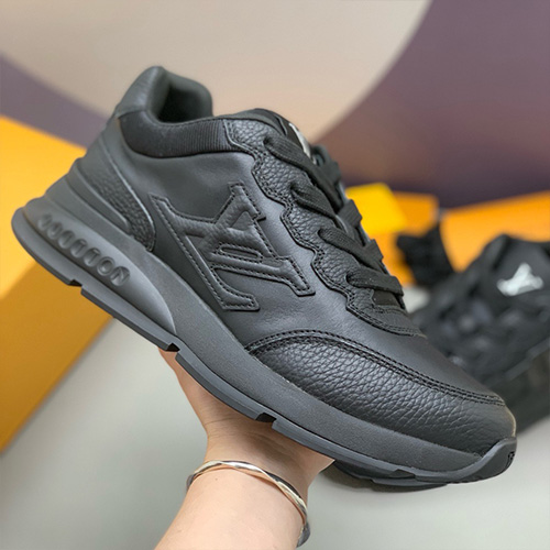 [홍콩명품.LOUIS VUITTON] 루이비통 25SS 로고 CLASSIC 스니커즈 운동화 (블랙), SE5465, PMD, 명품스니커즈,운동화,구두,로퍼,하이탑,신발