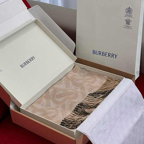 [홍콩명품.Burberry] 버버리 25SS 로고 패턴 200-36 캐시미어 스카프 머플러 (베이지), ET3131, JX, 홍콩명품의류,구매대행,온라인명품