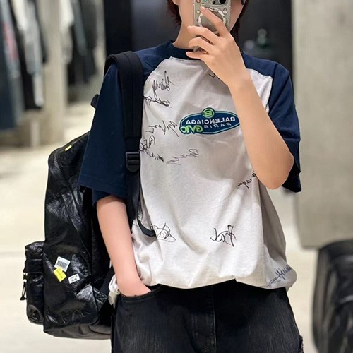 [홍콩명품.BALENCIAGA] 발렌시아가 25SS 로고 자수 반팔 티셔츠 (2컬러), BM22334, KK, 레플리카의류,미러급사이트
