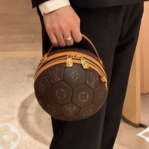 [홍콩명품.LOUIS VUITTON] 루이비통 25SS 로고 모노그램 Soccer Ball 크로스백 M13894, BGM5178, BDA, 홍콩명품가방,명품쇼핑몰,크로스백,핸드백,구매대행
