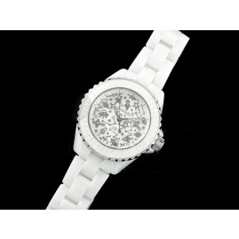[홍콩명품.CHANEL] 샤넬 J13 33mm 화이트 세라믹 카툰 다이얼 쿼츠/밧데리 여자시계 여성용