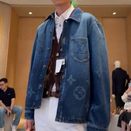 [홍콩명품.LOUIS VUITTON] 루이비통 25SS 로고 모노그램 데님 카라 자켓 + 데님 팬츠 진 청바지 상하의 세트, BM22945, KB, 레플리카의류,미러급사이트