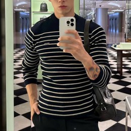 [홍콩명품,PRADA] 프라다 25SS 로고 스트라이프 니트 스웨터 티셔츠 (네이비), BM22976, KB, 레플리카의류,미러급사이트