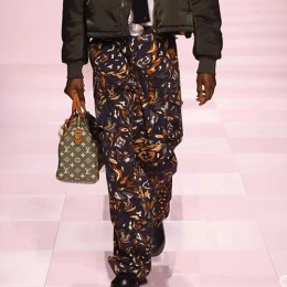 [홍콩명품.LOUIS VUITTON] 루이비통 25SS 로고 카모플라쥬 오버핏 팬츠 바지, BM22987, KB, 레플리카의류,미러급사이트