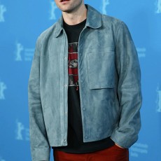 [홍콩명품,Christian Dior] 디올 25SS 로고 레더 가죽 카라 자켓 (블루), BM23054, TOM, 레플리카의류,미러급사이트